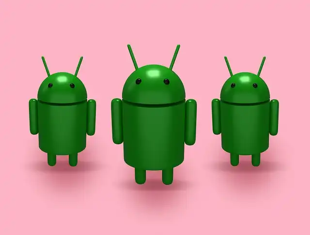 Legendary Phones & Meta’s Robot Ambitions