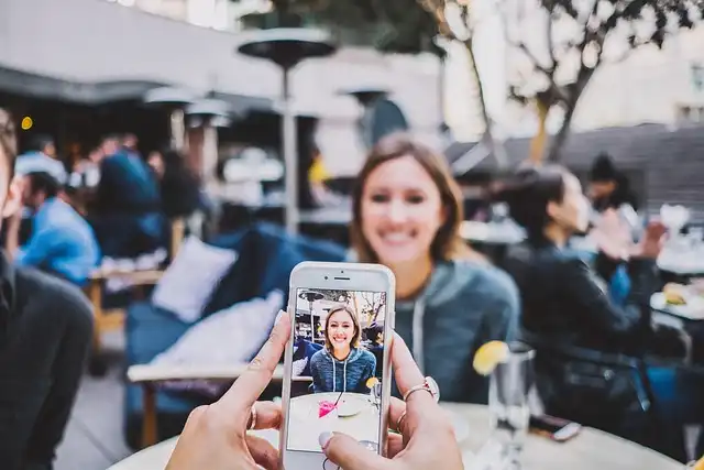Android 16: New Built-in Photo Picker & Enhanced Security