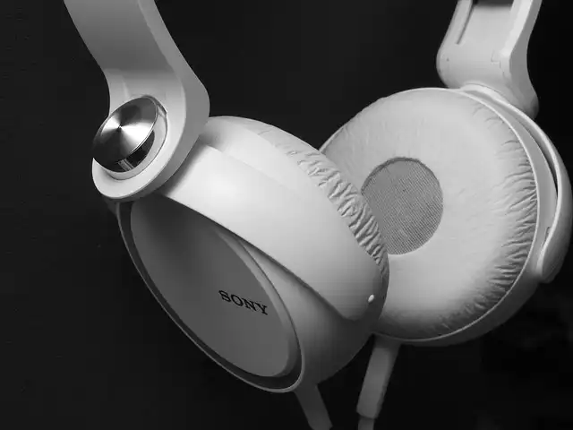 Beats Studio Pro: $100 Off! Deal Alert!