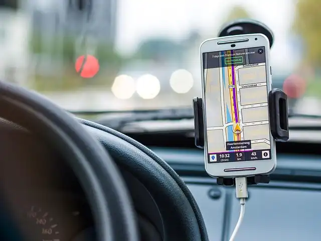 Waymo Safety: Autonomous Cars vs. Human Drivers